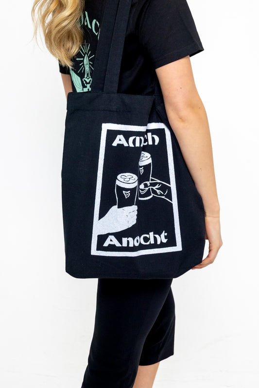 Amach Anocht Tote Bag