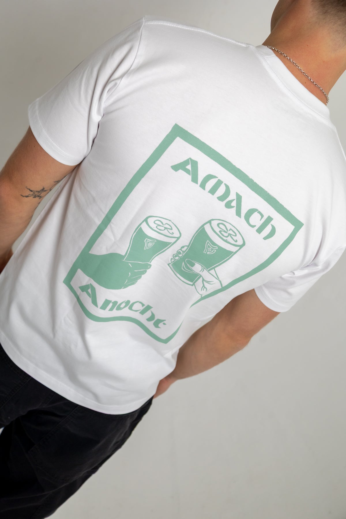 Amach Anocht 2.0